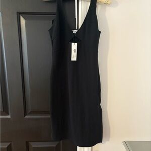 Elegant Black Sleeveless Dress